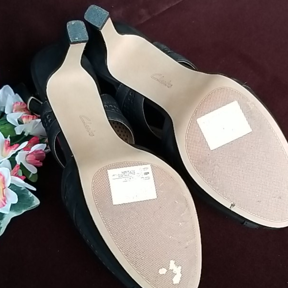 Clarks Artisan Black Slingback Heels Sandals Sz 10 - Picture 9 of 14